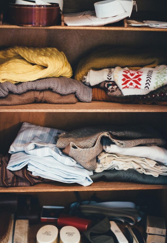 掃除代行スタッフの服装はどのようなものが適切ですか？